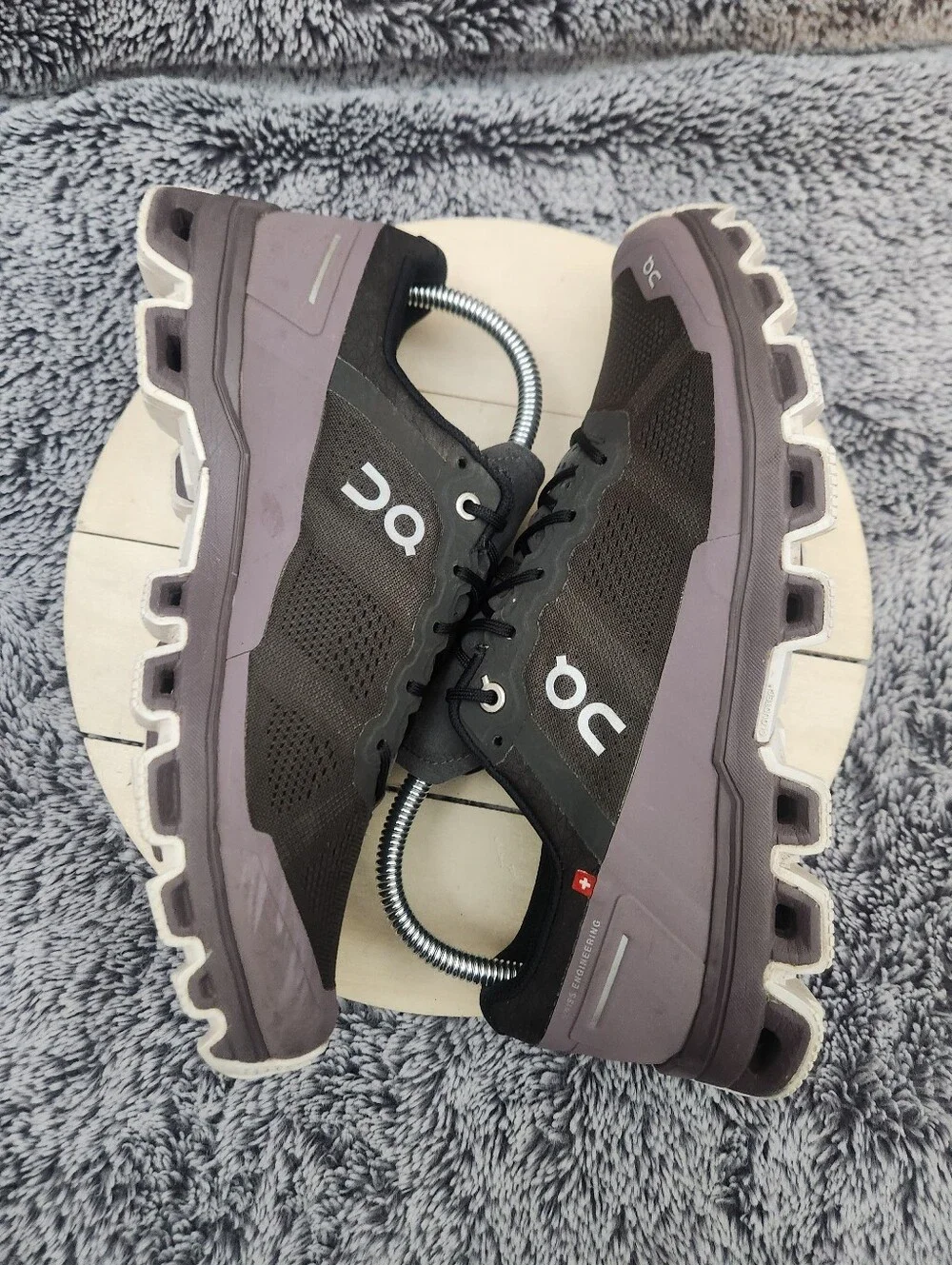 On Cloudventure Shadow Grape Athletic Hiking Shoes Women's Size 9